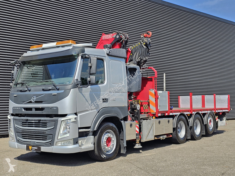 Vrachtwagen Volvo FM  8x4-4 / FASSI 36.5 t/m -8...