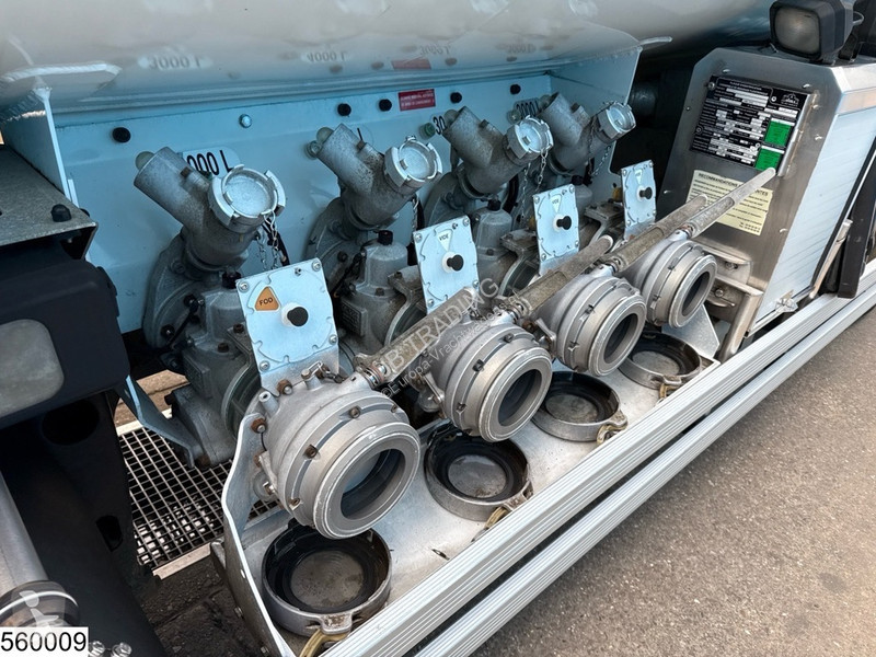 Kamion Iveco 190EL28 EURO 5, Fuel, 13390 liter,...