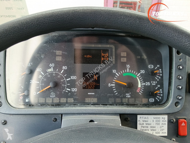 Kamion Mercedes U 5000 4x4 - (type 437.4) 4000...