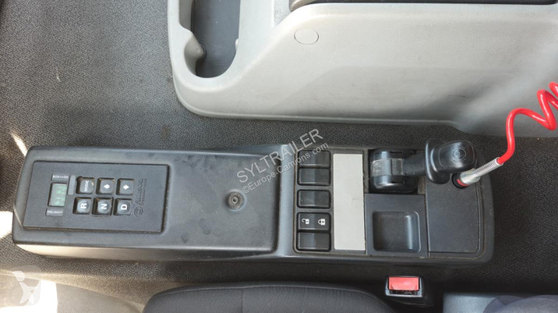 Camion Renault 270 DXI