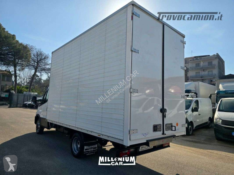 Veicolo commerciale Iveco 35-18 FURGONE 4,50 2020