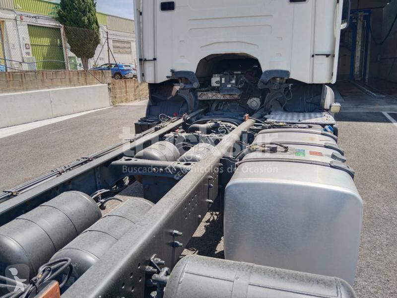 Camion Scania ejes 6x2*4 490