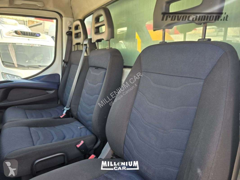 Veicolo commerciale Iveco 35-14 FURGONE 4,40...