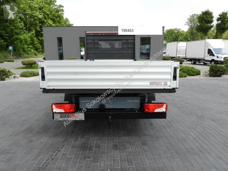 Autoutilitară Mercedes SPRINTER 315 SKRZYNIA 8...