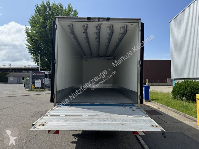 Kamion Mercedes 2533L Tiefkühl...