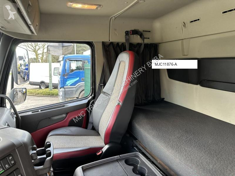 Camion Volvo FMX 370 6x2 PRITSCHE 6M35 + KRAN...