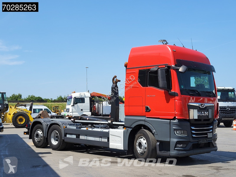 Kamion MAN 26.470  6X2 21 Tonnes VDL hooklift...