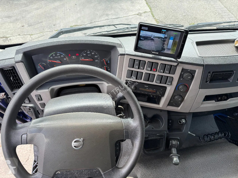Kamion Volvo 250 4X2 DHOLLANDIA EURO 6...