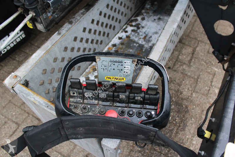 Kamion Iveco 460 + PALFINGER PK23001EH + 6X2...