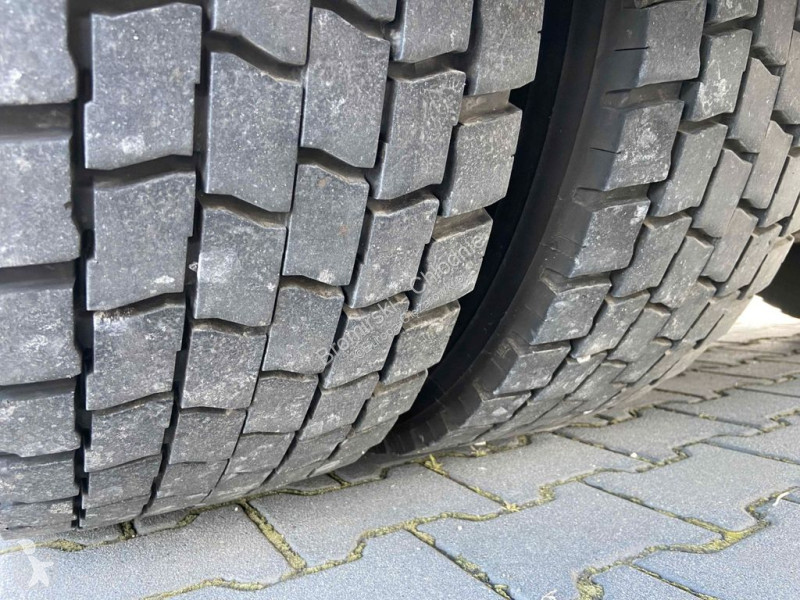 Camion Volvo 420 23 PALETTE LENK ACHSE EURO 6