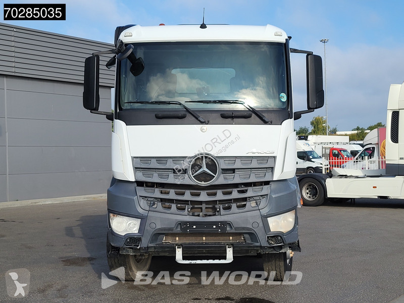 Camion Mercedes 3240 8X4 12m3 2-side Tipper...