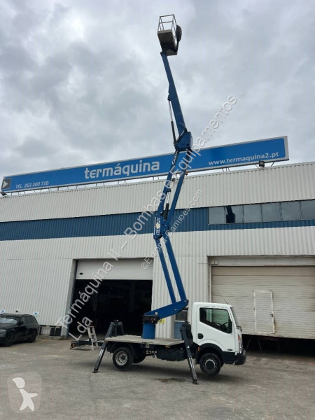 Camion Nissan CABSTAR 35.11