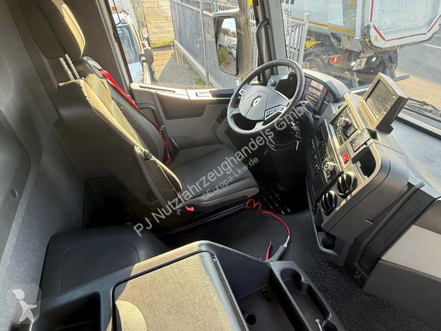 Camion Renault C26.440 Magyar 15.000L