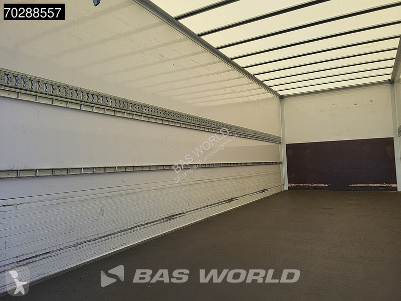 Kamion Mercedes 1527 4X2 15tonner LOW Mileage!...