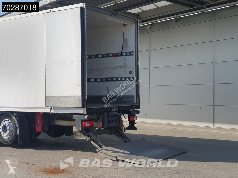Camión DAF 320 6X2 Carrier Supra 1150 2000kg...