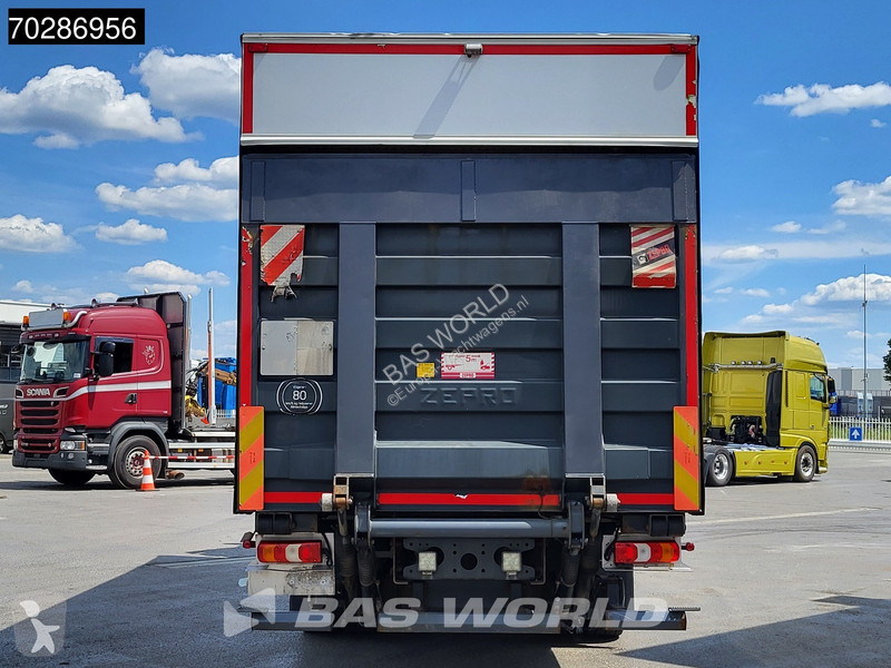 Vrachtwagen Mercedes 1827 4X2 2000kg...
