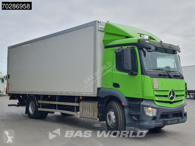 Vrachtwagen Mercedes 1827 4X2 2000kg...