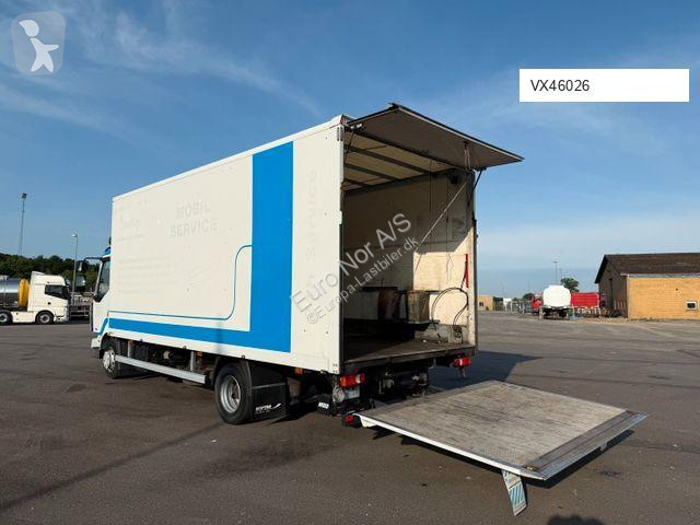 Kamion Renault 220 DXI 4x2 6.0 m Closed box