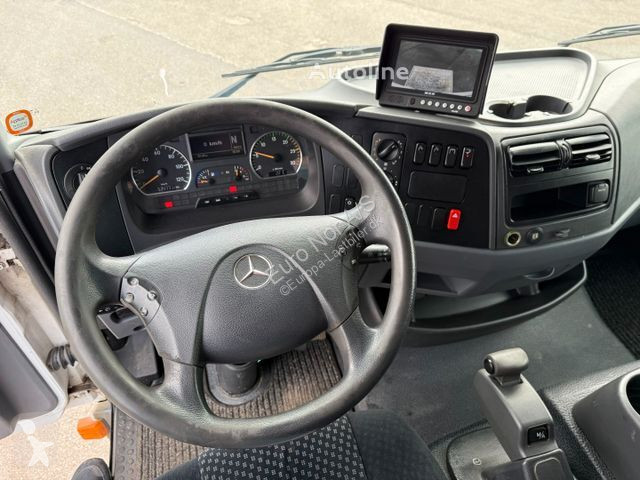 Kamion Mercedes 1218 4x2 Euro 5 8,0 m. koffer