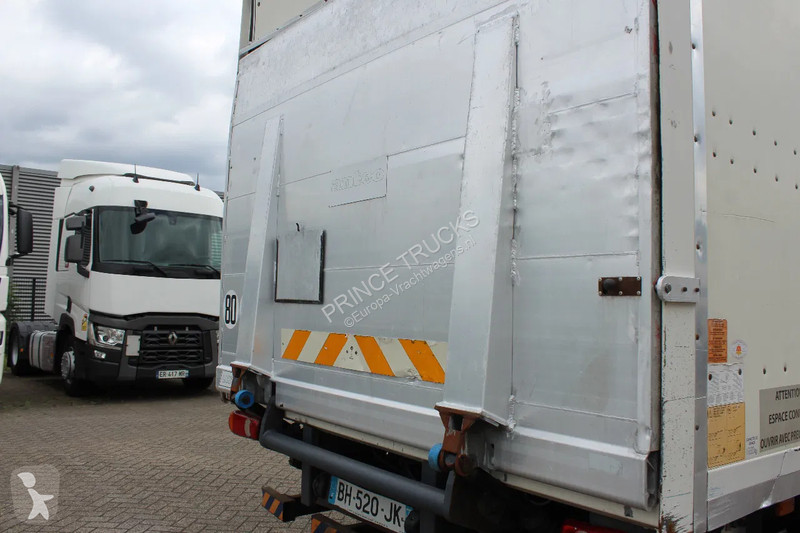 Kamion Renault 220 * EURO5 * MANUAL *