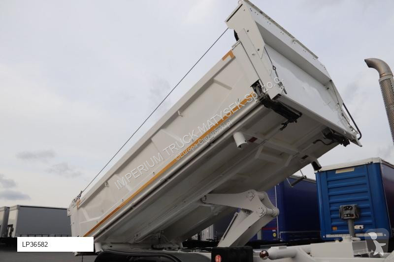 Vrachtwagen MAN TGS 26.460