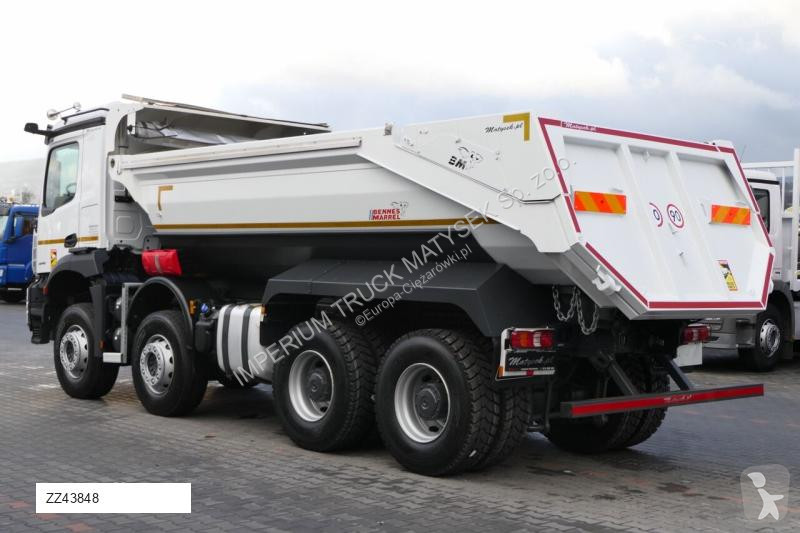Camion Mercedes AROCS 3246