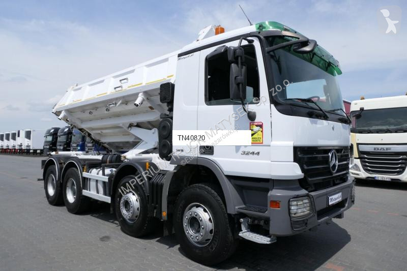 Camion Mercedes ACTROS 32 440