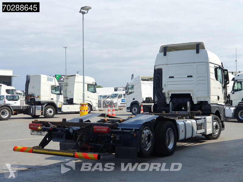 Camión MAN 26.470 6X2 Lift-Axle Retarder...