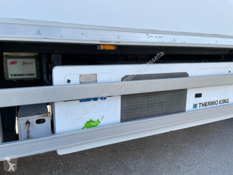 Camion Mercedes AXOR 2543 FRIGO TRASPORTO CARNI...