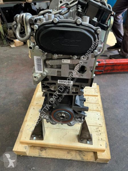 Furgoneta Iveco DAILY 35C14 CON CENTINA ALLA...