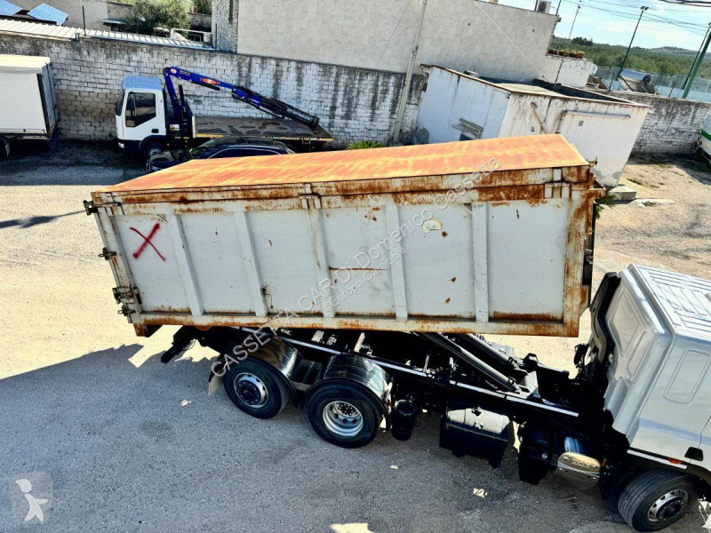 Camion DAF CF 85 CABINA BASSA E5 CASSONE...