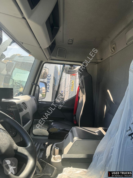 Camion Renault D Wide