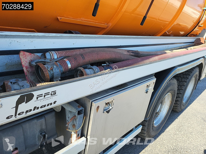 Camion Renault 400 6X4 13m3 Kolkenzuiger Manual...