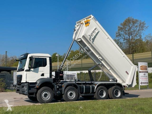 Kamion MAN TGS 35.470 BB 8X4 Mulden Kipper 10X...