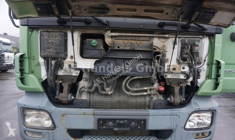 Kamion Mercedes 3244