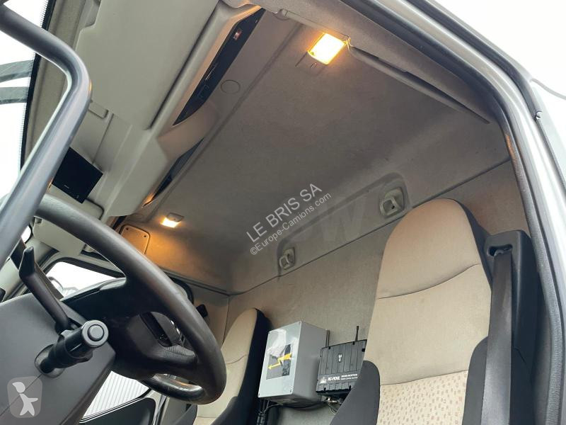 Camion Renault  MIDLUM 270.18