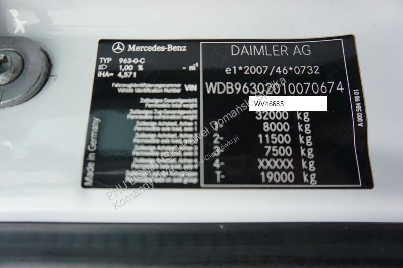 Kamion Mercedes ANTOS / / EURO 6 / CHŁODNIA +...
