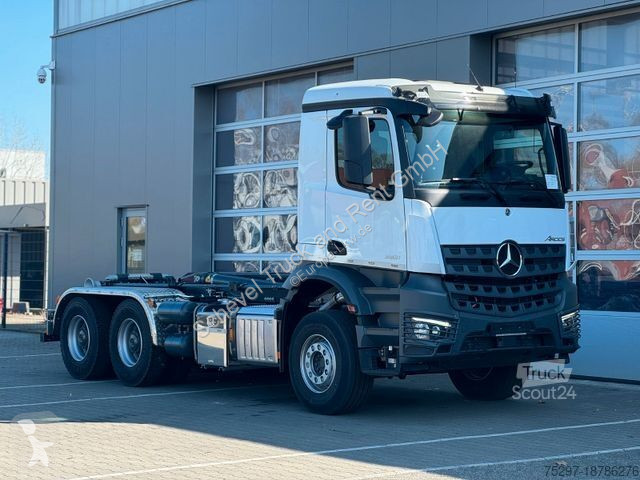 Kamion Mercedes 3351 MEILLER RS 21.60 /3,90m...