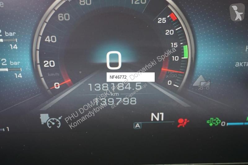 Kamion s návěsem Mercedes / TANDEM