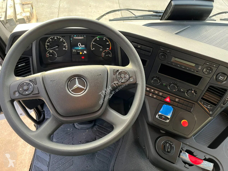 Camion Mercedes 3340 A 6x6 Cargo Truck