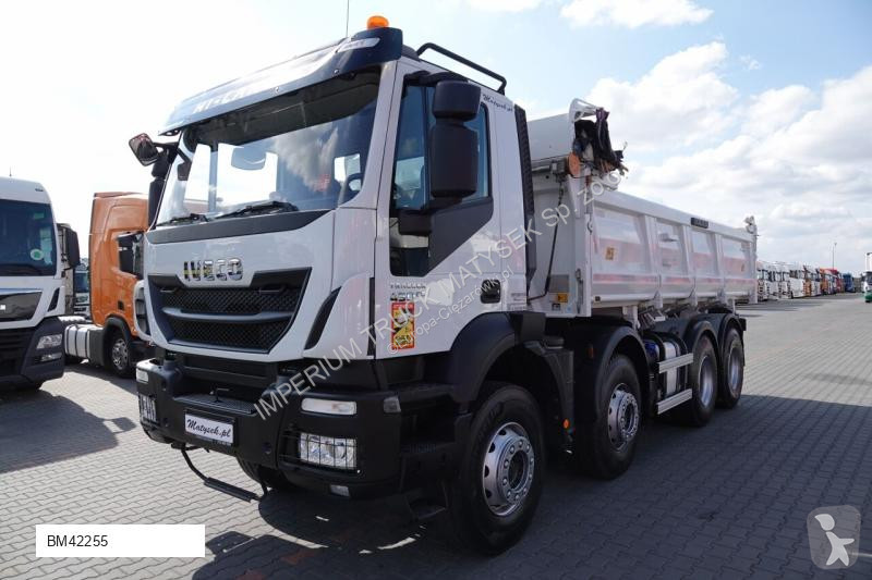 Kamion Iveco TRAKKER