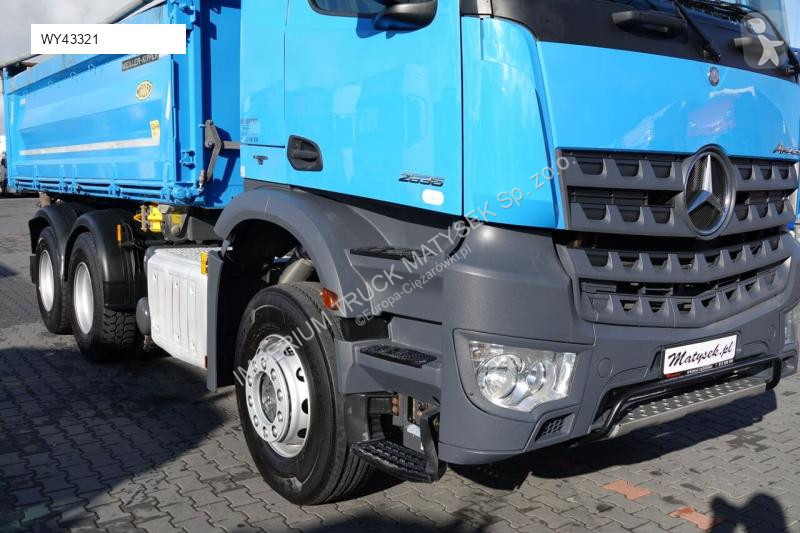 Camion Mercedes AROCS