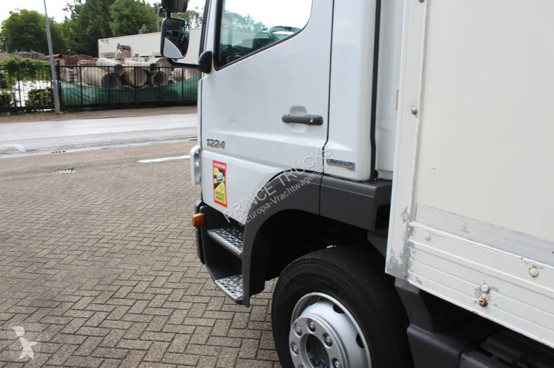 Kamion Mercedes 1224 * EURO5 * MANUAL * 1 BED *