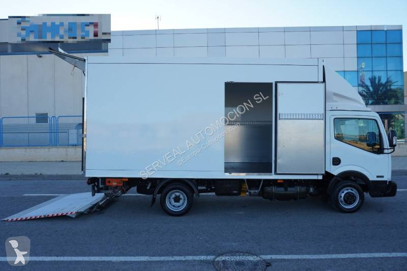 Camion Nissan