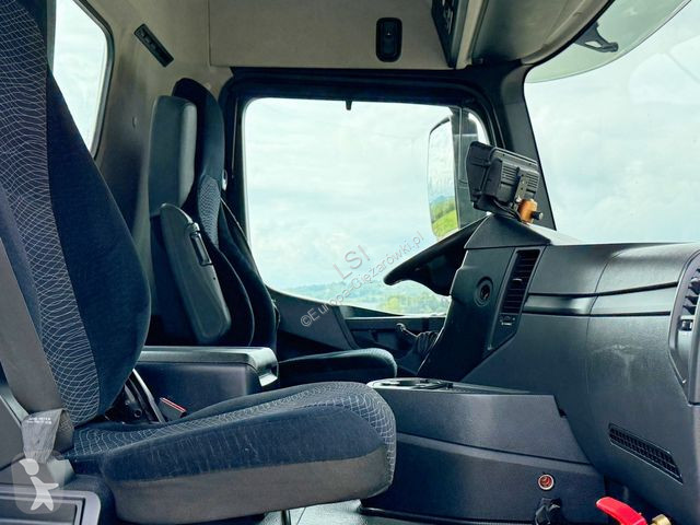 Camión Mercedes ACTROS * HIAB 211 E-6...