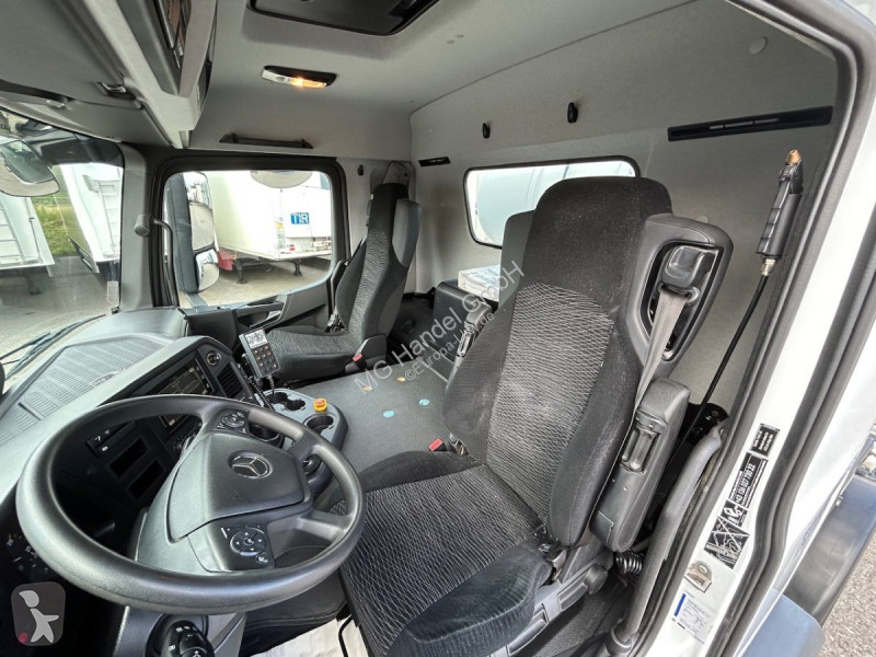 Camion Mercedes Arocs 3743, 8x4 Betonmischer,...