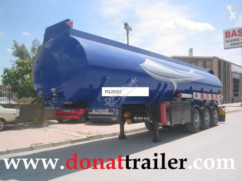 شاحنة  Tanker for Petrol Products