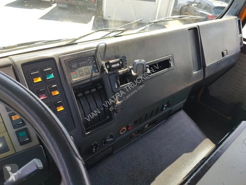 Vrachtwagen MAN DFA 6X6