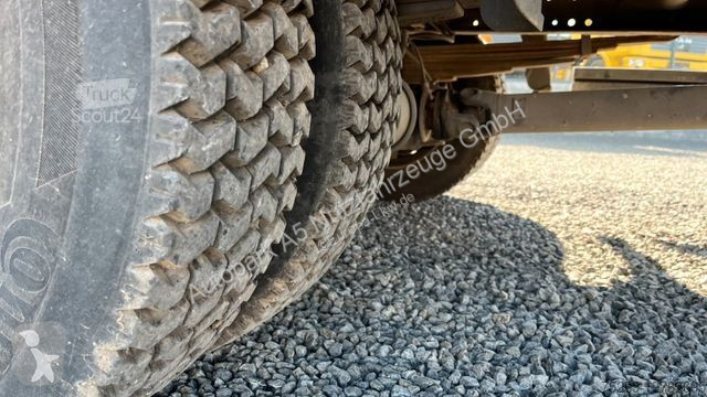 Vrachtwagen Iveco ML75E18 Blumen Koffer LBW...