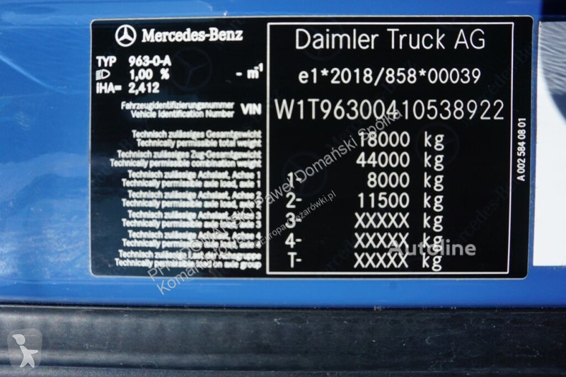 Kamion s návěsem Mercedes / TANDEM